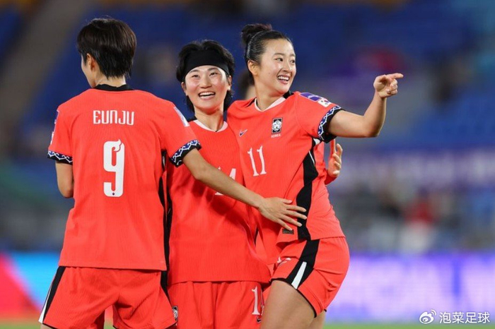 开云体育官方网站-韩足晚报（26.3.3）——女足亚洲杯首战告捷，申家军射门还需磨练|韩国女足|崔宥利|申相又|江原|池笑然_新浪体育_新浪新闻